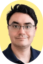 Sam Sexton's headshot.